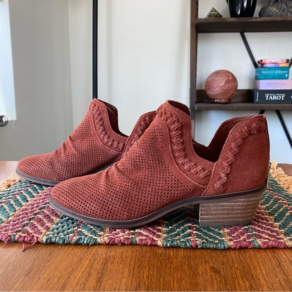 VINCE CAMUTO Palmina Perforated Suede Ankle Bootie - Picture 3 of 15
